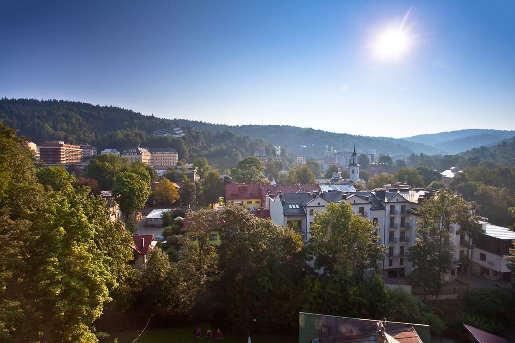 Urocza Art Pensjonat Bed and Breakfast Krynica-Zdrój Exteriör bild